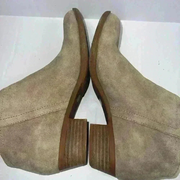 Lucky Brand Wedge Boots Women’s Size 71/2 M Tan Brown Suede - Picture 8 of 11